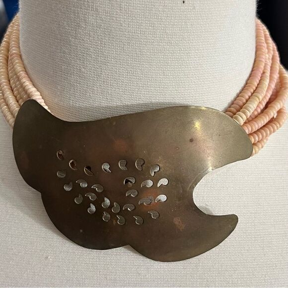 Vintage Artisan Coral Shell/Aged Brass Centerpiece Necklace -- OS - Picture 7 of 11